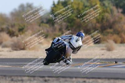 media/Dec-18-2022-SoCal Trackdays (Sun) [[8099a50955]]/Turn 7 Backside (1125am)/